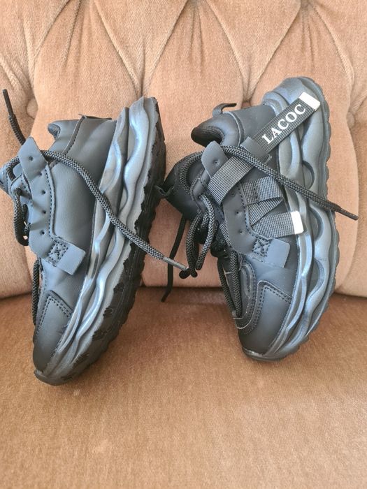 Vand Adidas mar 31