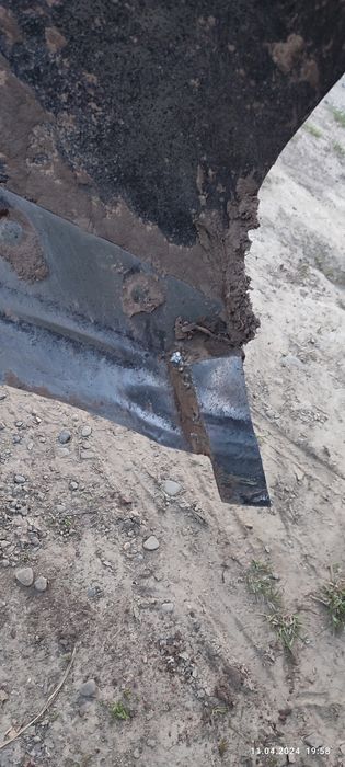 Plug robust pentru tractor!