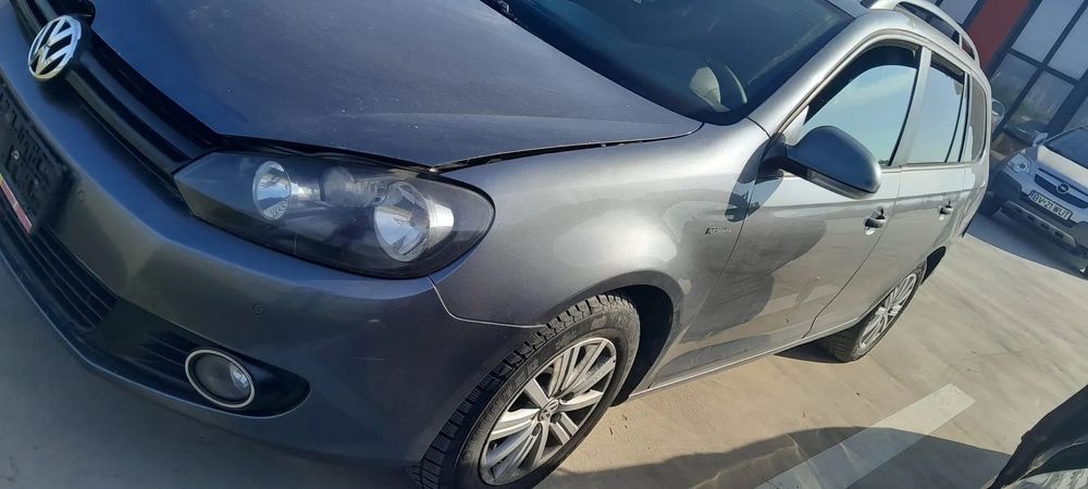 Dezmembram VW Golf VI 1.6 TDI CAYC