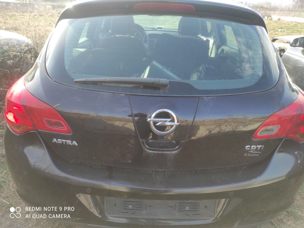 Заден капак Opel Astra J