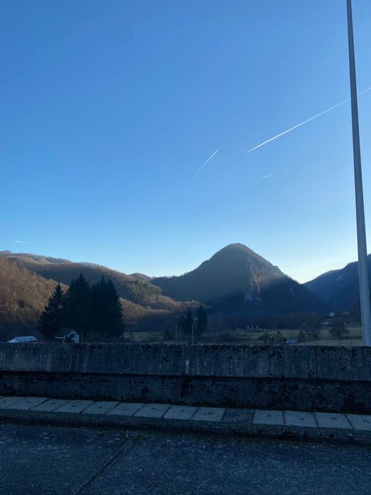 Vant teren zona Valea Mare 15€ mp