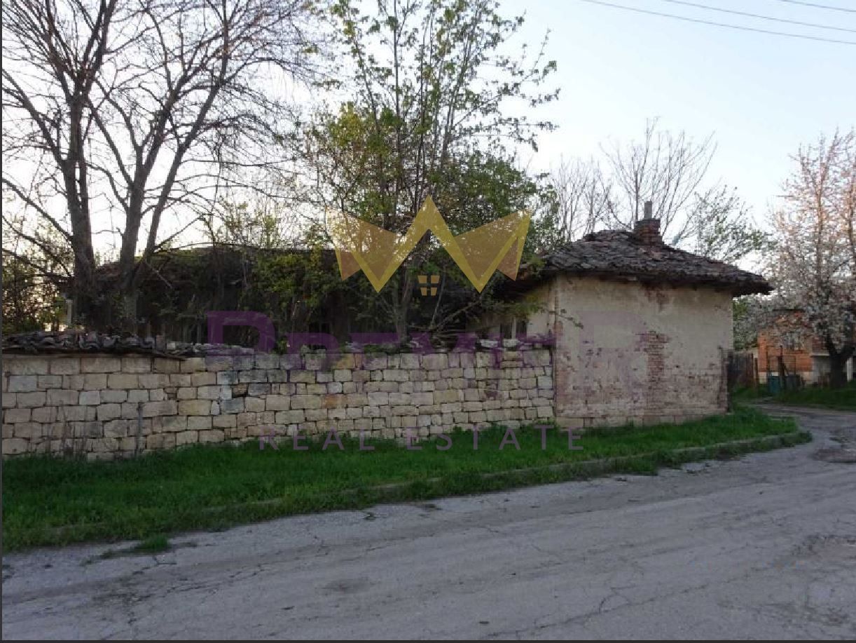 Къща в Варна, област-с.Стефан Караджа площ 100 цена 13800