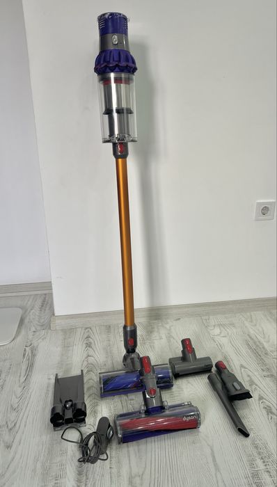 Dyson v10  Внос от Англия