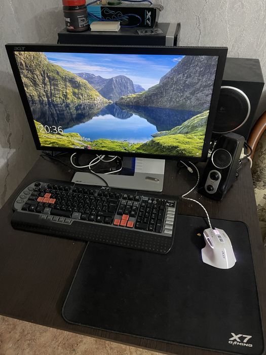 Компьютер Aser..