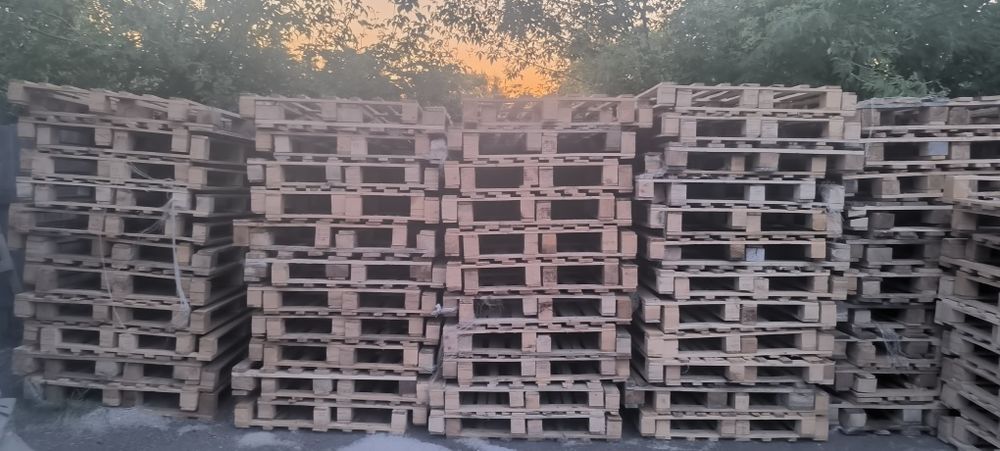 Продам поддоны хорошие