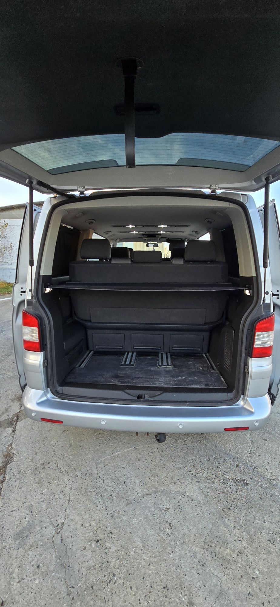 VW Multivan 2.5 -130 hp