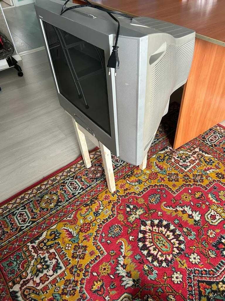 Продам ламповый телевизор d 55см,   SONY б/у