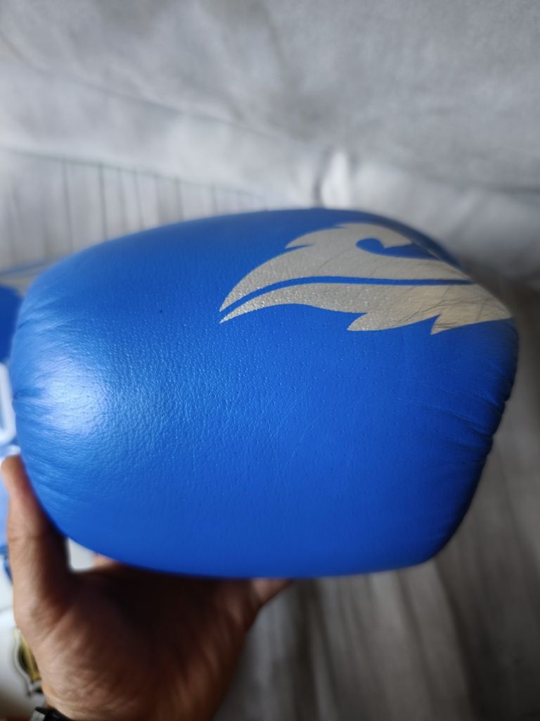Боксови ръкавици LEONE 14OZ