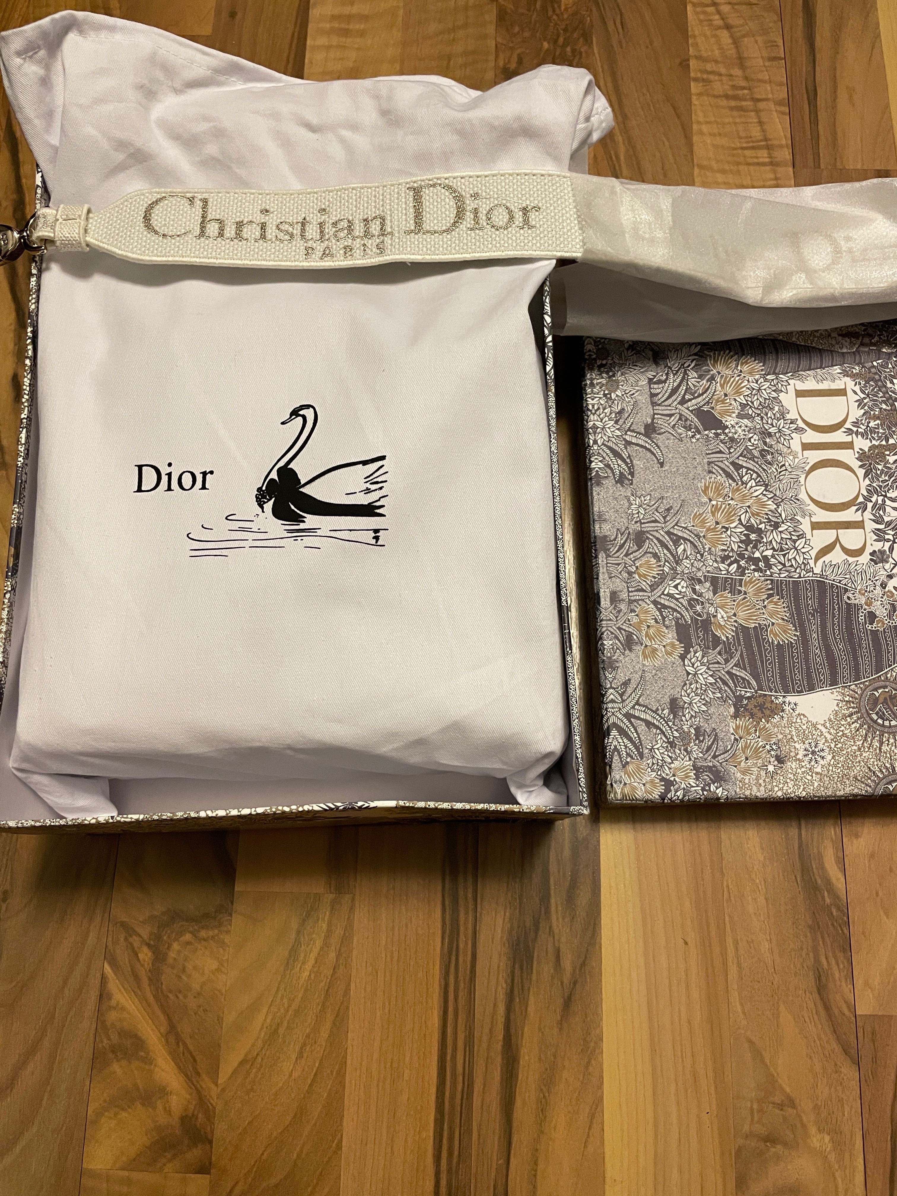 Оригинална чанта Christian Dior