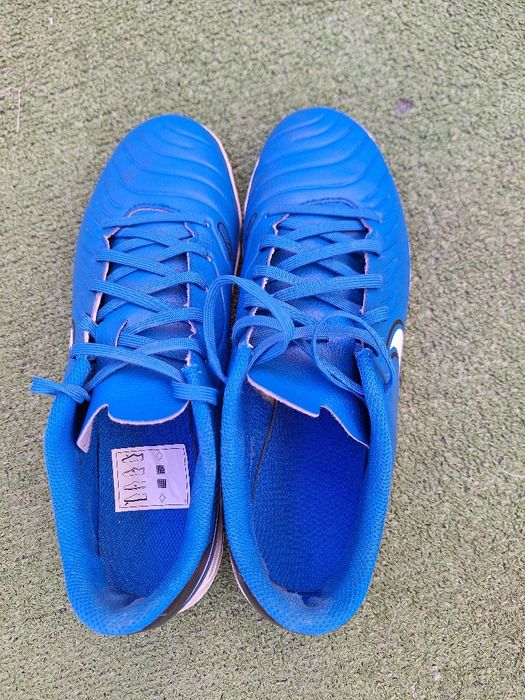 Футболни стоножки Nike Legend 10 Club TF