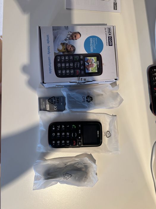 telefon cu butoane maxcom