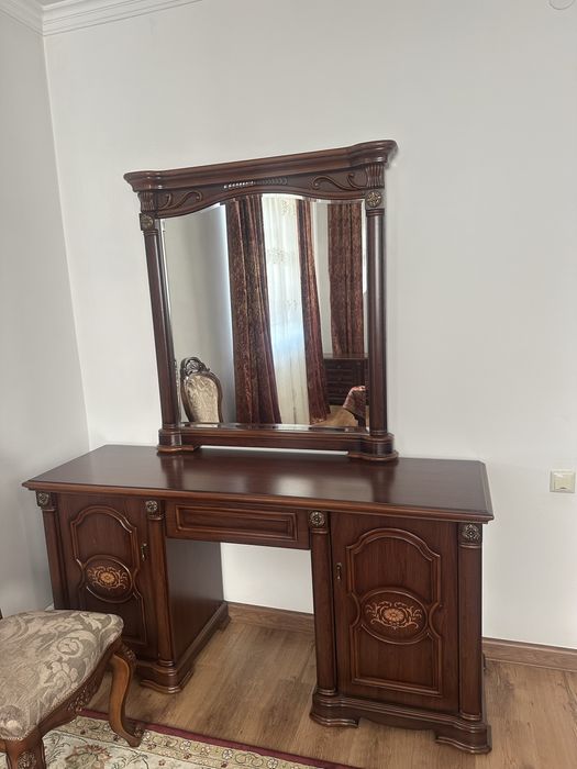 Срочно Продаю спальный гарнитур в идеальном состоянии