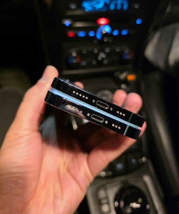 iPhone 13 Pro iPhone 12 Pro