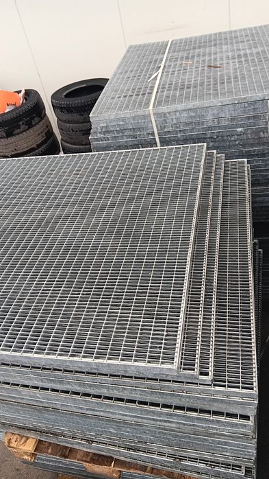 Grătare zincată orice dimensiune dorește clientul avem pe stoc