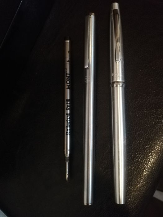 Vând pix original MONTBLANC germany