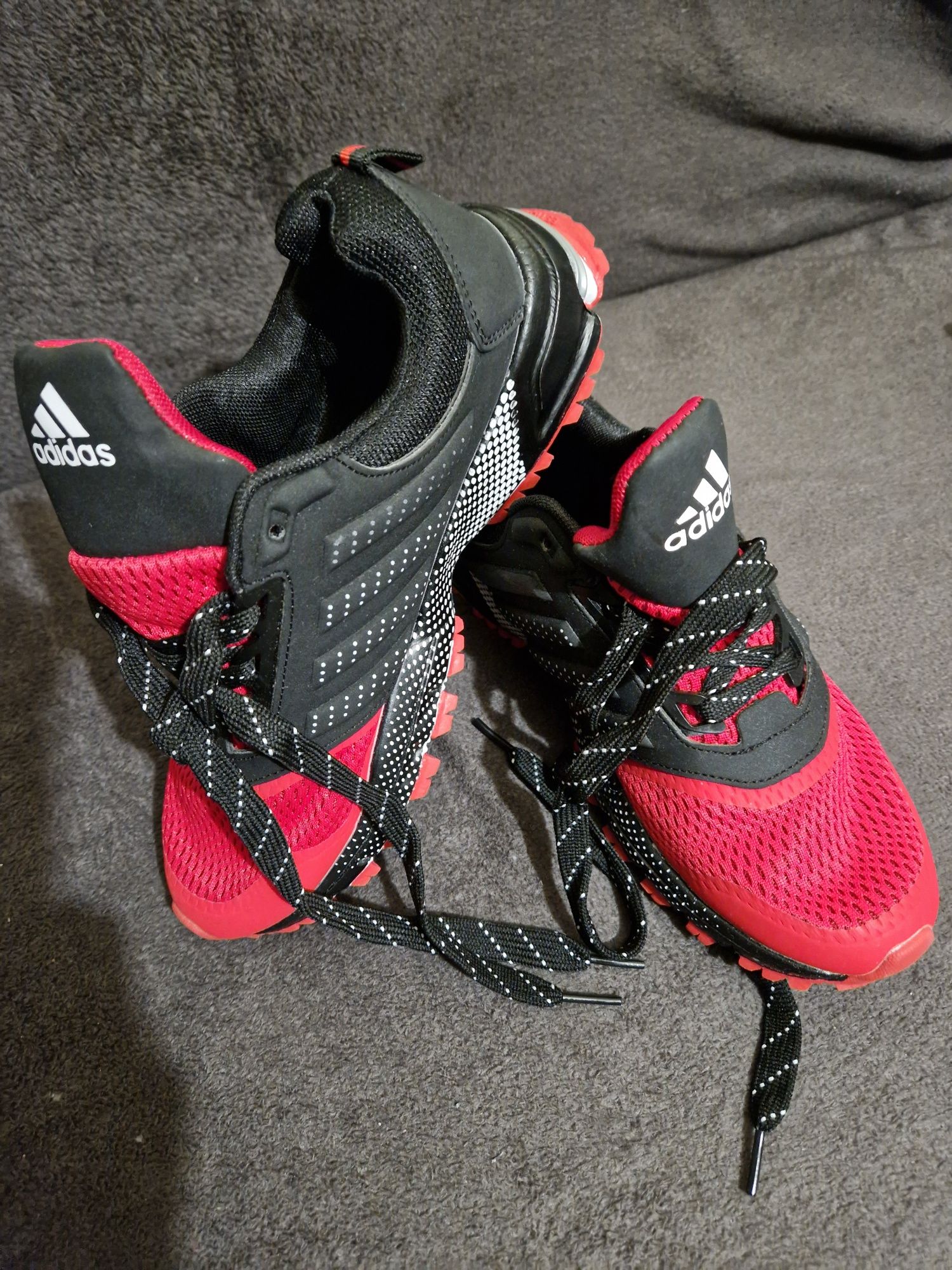 Pantofi sport Adidas