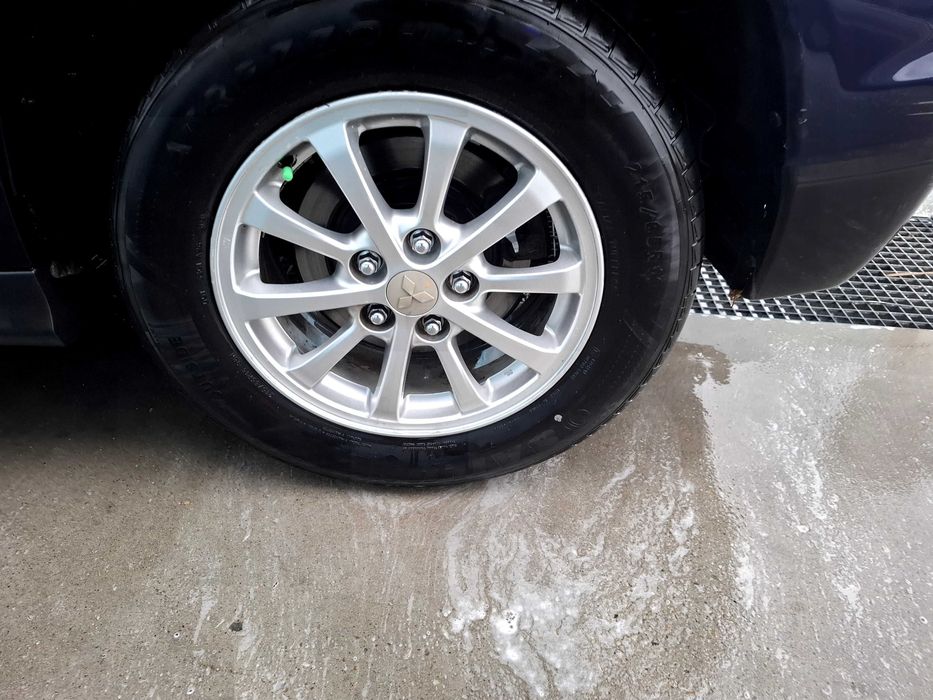 Vând Mitsubishi ASX 2011