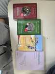 vand carti cate 2 din fiecare carte