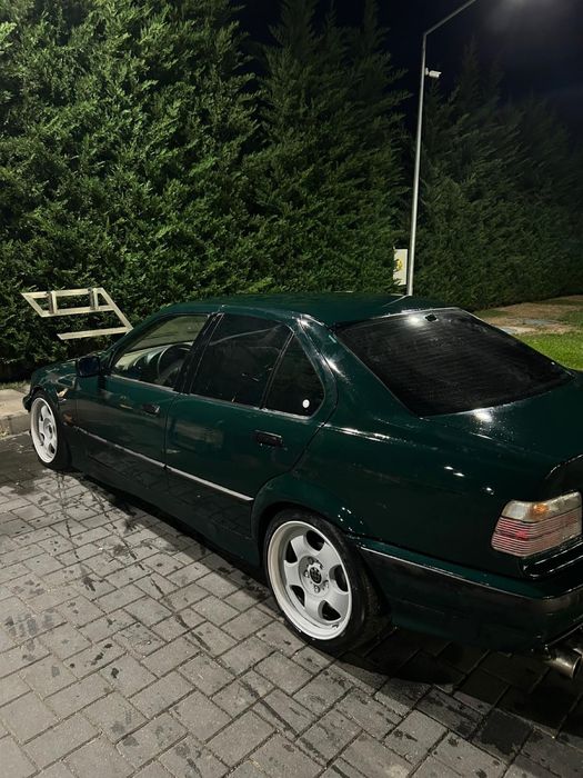 Vand Bmw e36 318i     nu dranjați inutil  va rog