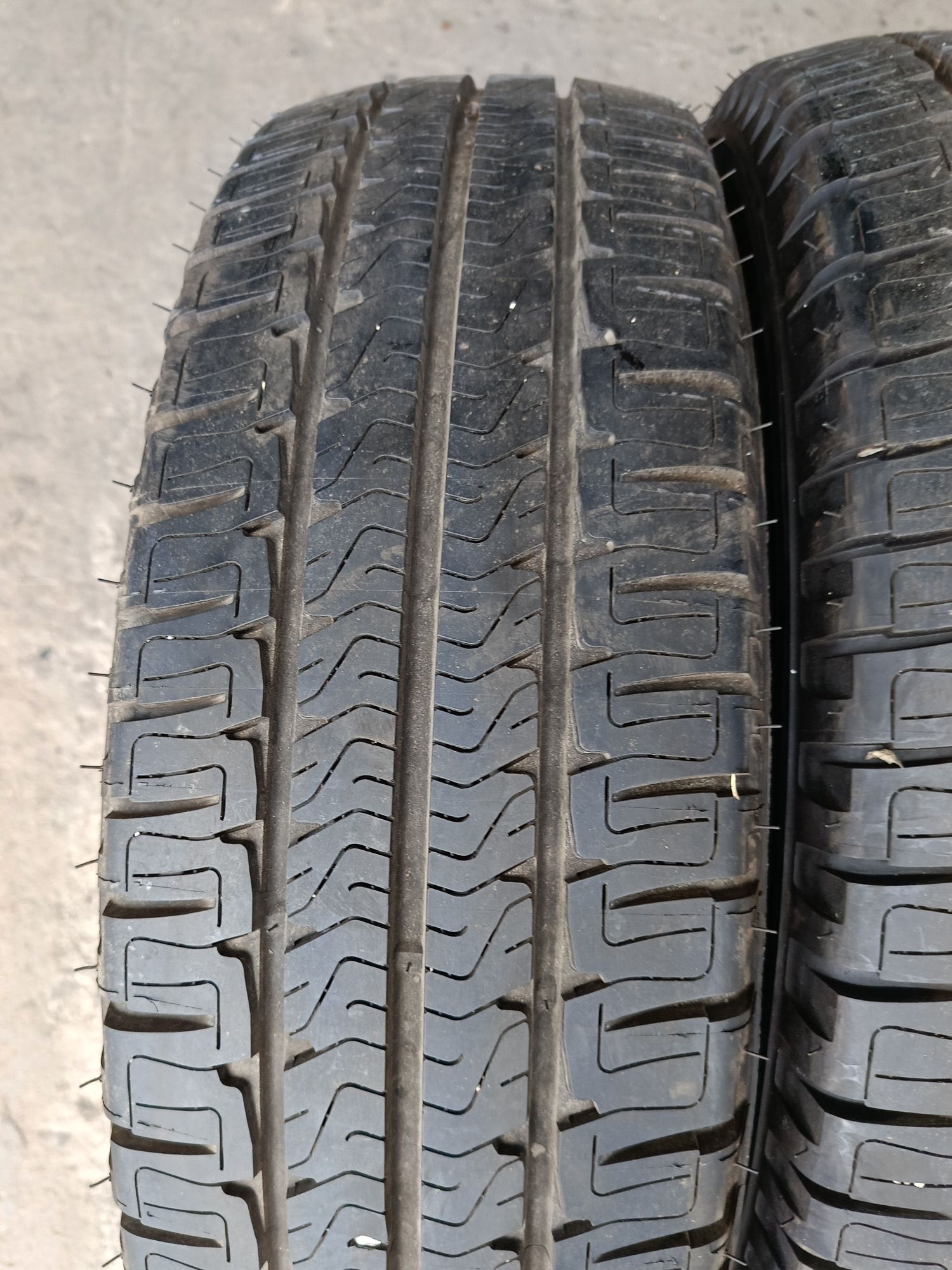 БУСОВИ -2023г.-16цола-225/75-1бр.-220лв."MICHELIN"-като нови