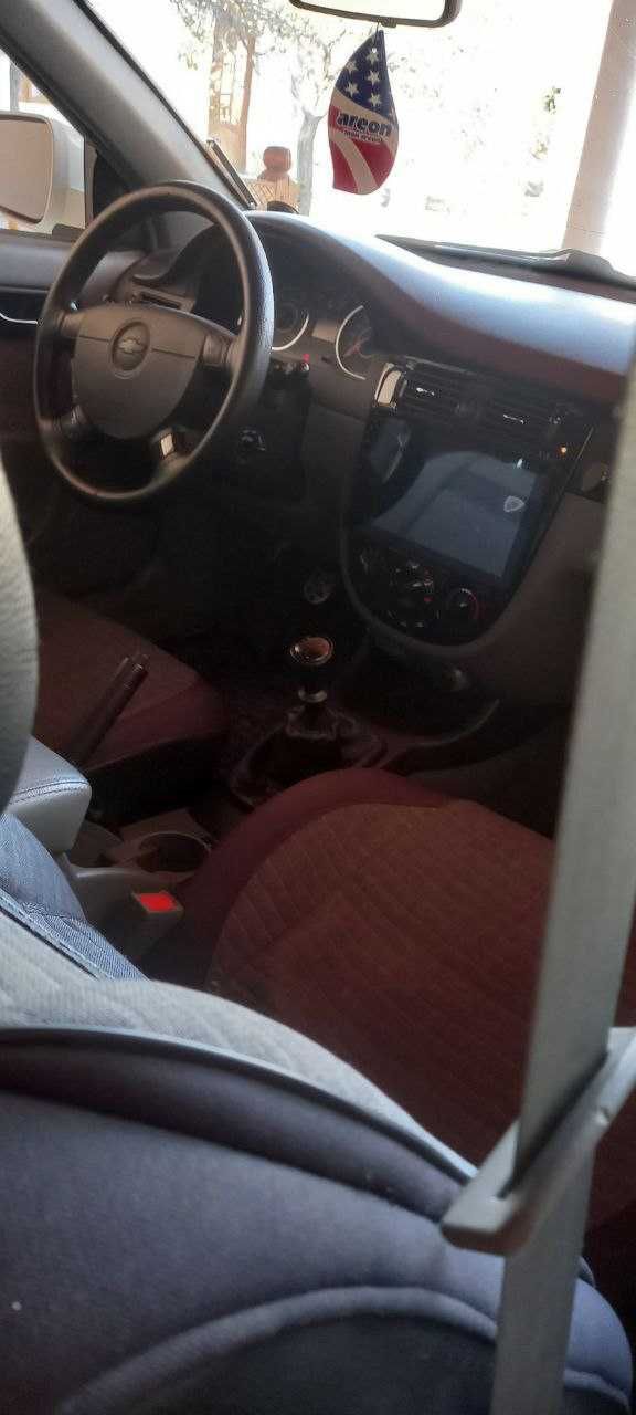 Chevrolet Gentra, 1 pozitsiya Gaz-benzin