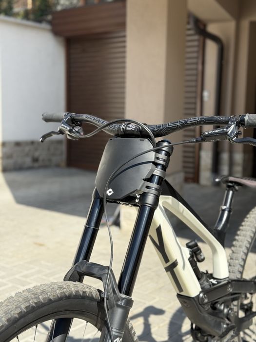 Велосипед YT Tues CF Pro 2019 M/L НОВ