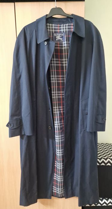 Vând palton bărbătesc Burberry original