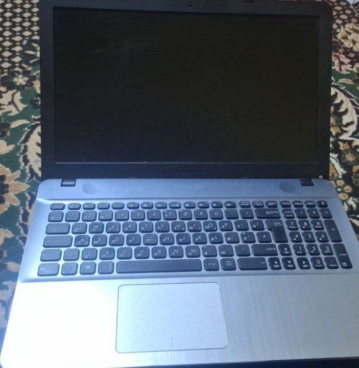 Notebook.   ASUS