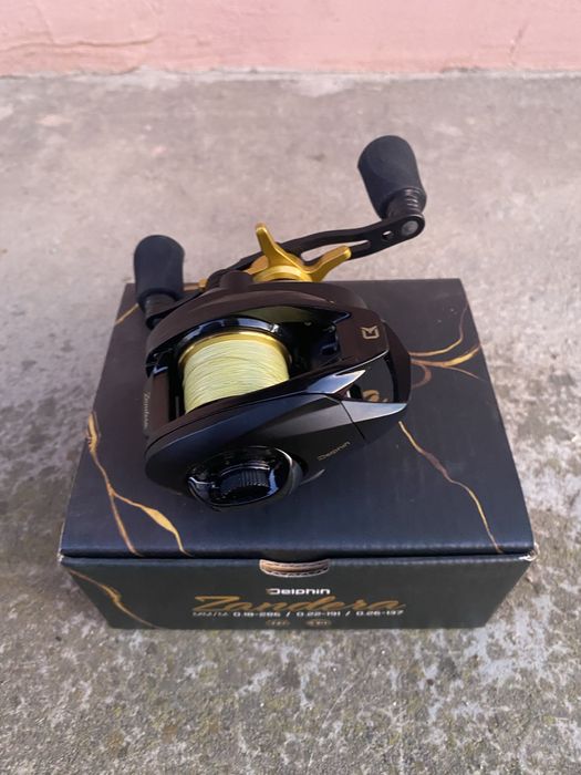 Mulineta Baitcasting Delphin