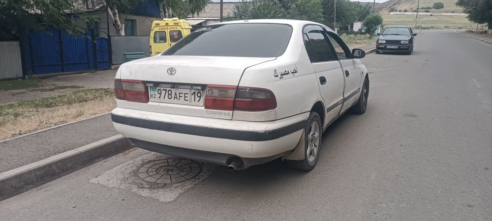Продам Тоиота Карина е .