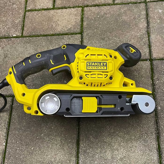 Șlefuitor cu bandă STANLEY FMEW204K-QS – 1010 W