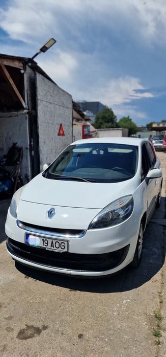 Renault Grand Scenic3 Euro5_1.5dci 2012