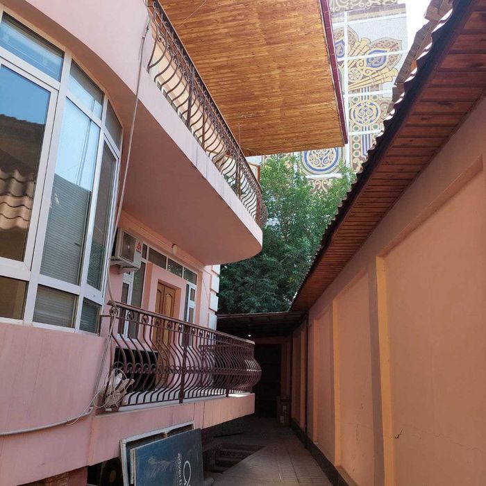 Дом под офис м.Буюк Ипак Йули ч/х Салом 2-этажа 7-комн 600 м² ремонт