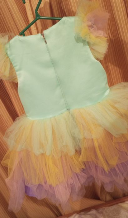 Платье на девочку