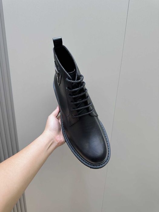 Ghete Ferragamo marimea 43 44