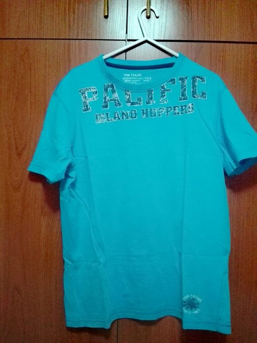 Vând tricouri bărbătești