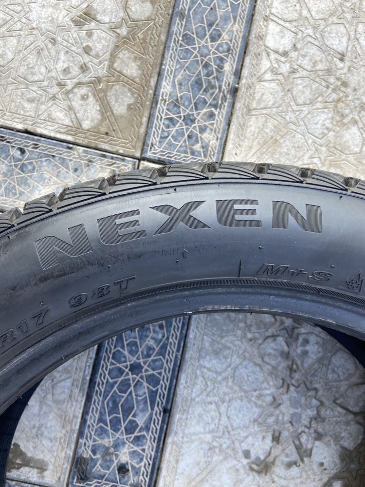 Зимние шины Nexen Winguard Ice Plus WH43 215/55 R17 98T