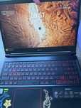 Продавам геймърски лаптоп Acer Nitro