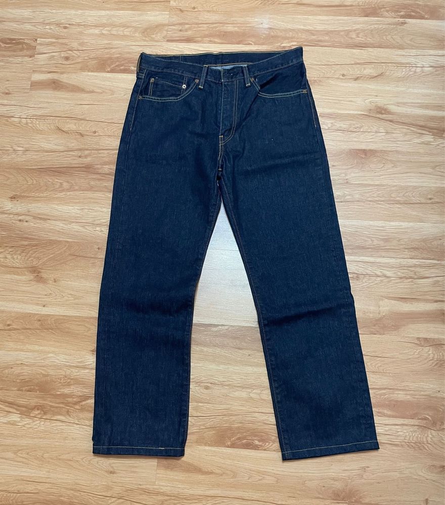 Blugi Levi’s 401