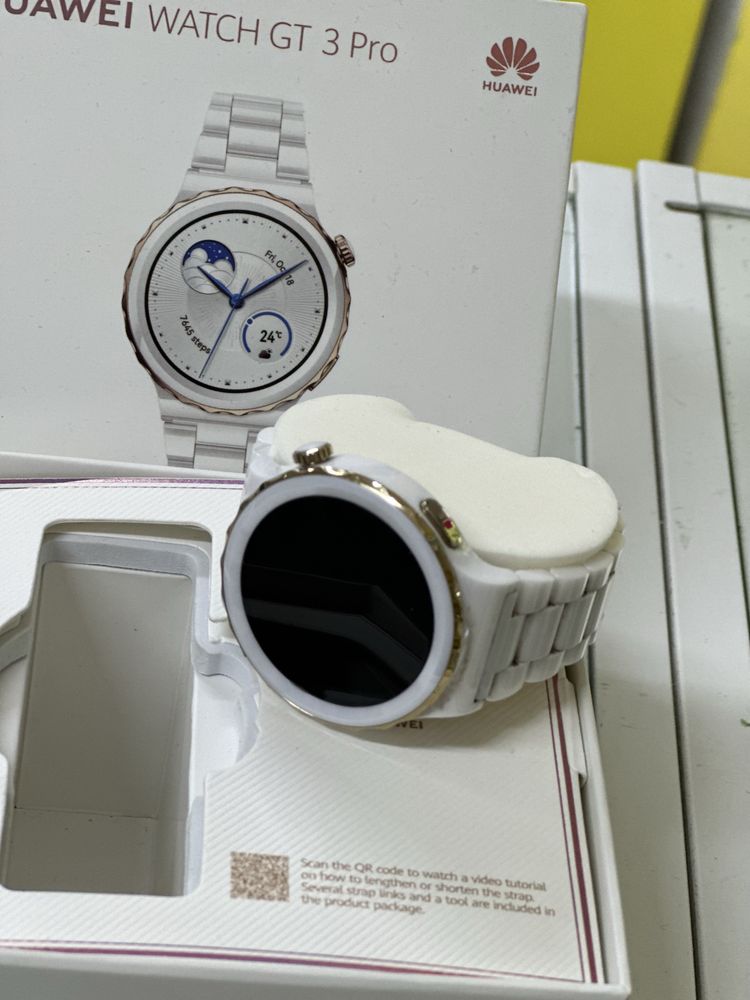 Huawei Watch GT 3 Pro – Ceramic Edition