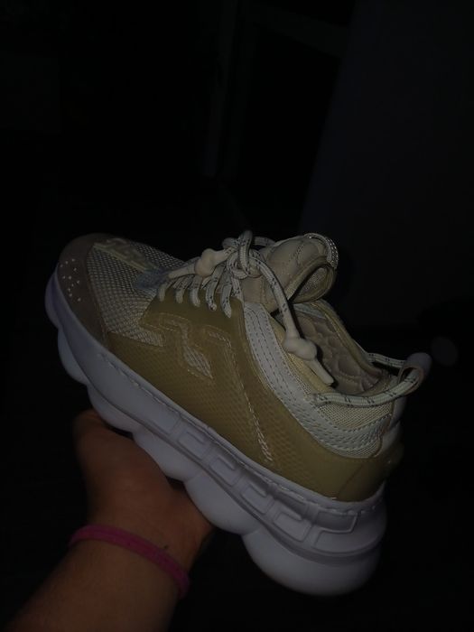 Versace chain reaction