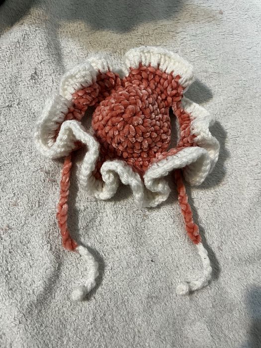 Pălărie elegantă pentru animale de companie