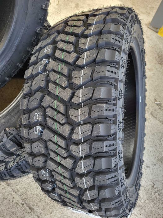 Vand anvelope noi off road,mud terrain  265/65 R17 Radar RT M+S