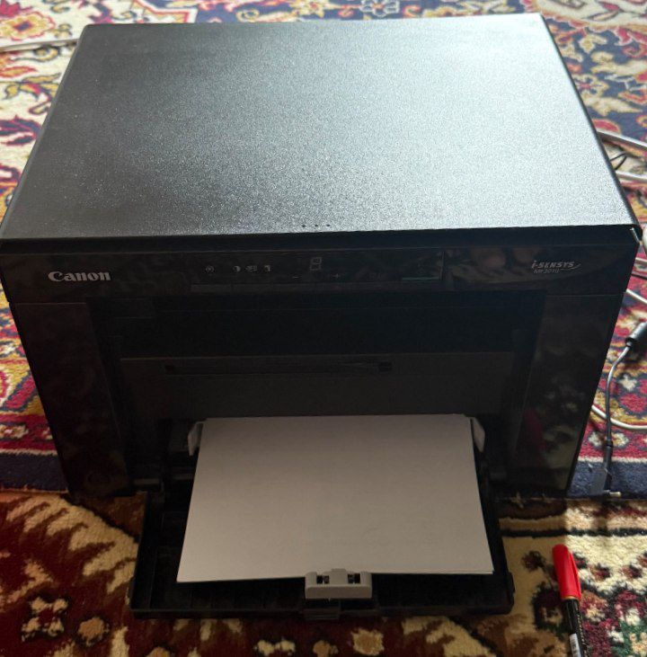 принтер  MF3010 i SENSYS