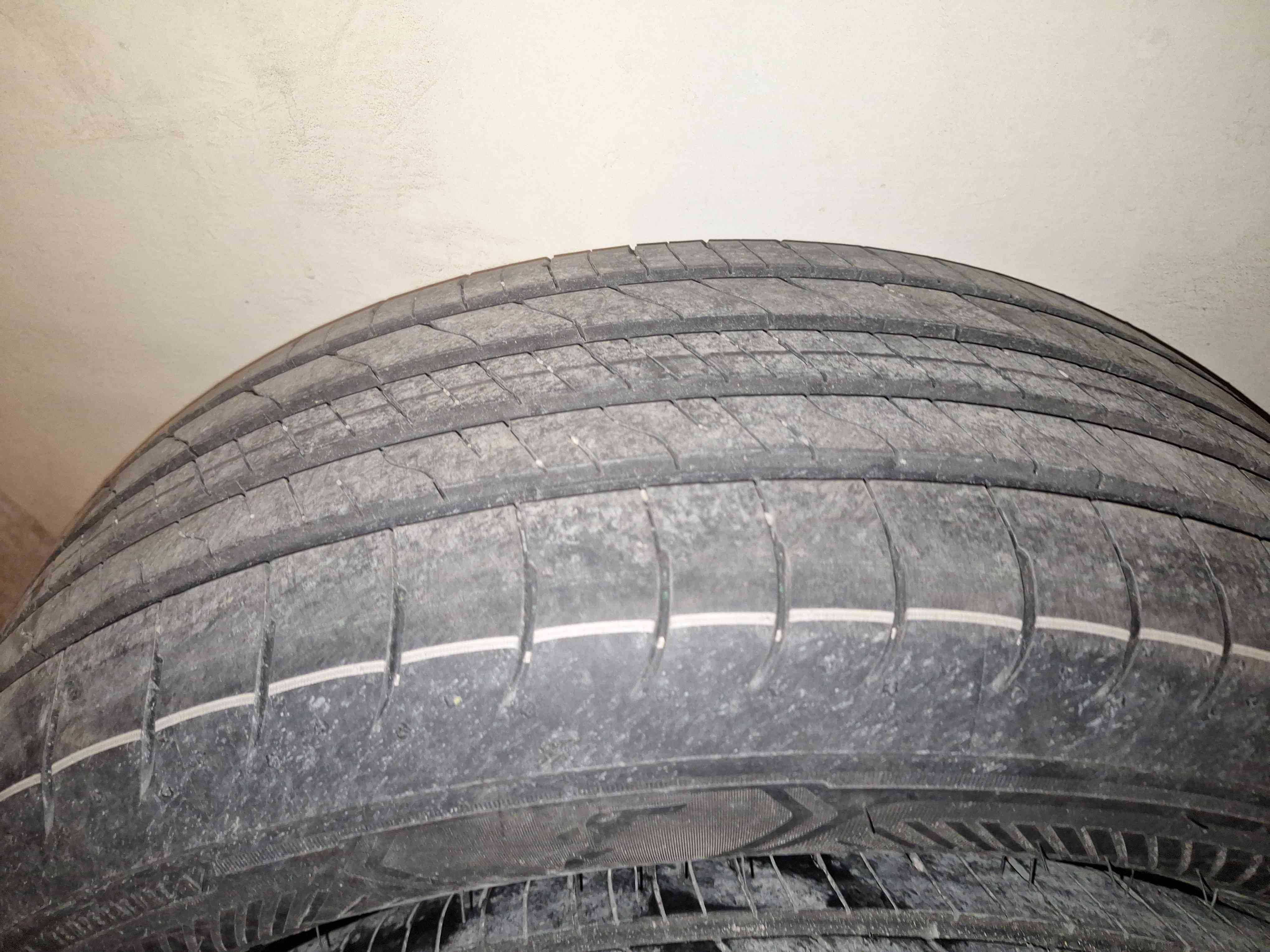 GOODYEAR 215/60R17 96H EFFICIENTGRIP 2 SUV - 4бр. 2224 Made in Germany