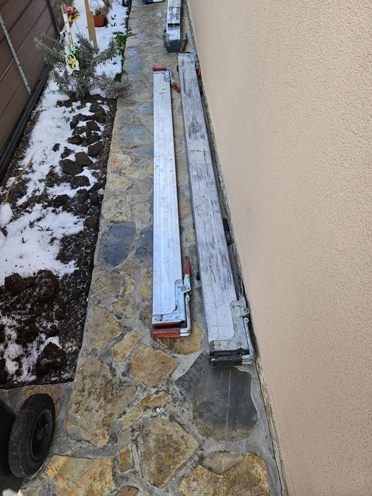 Bara marfa camion și dubita