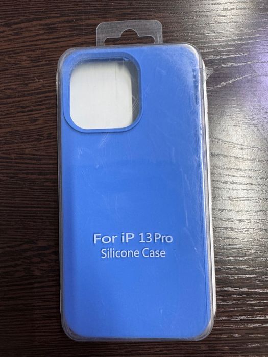 Чехол силиконовый на iPhone 13 Pro