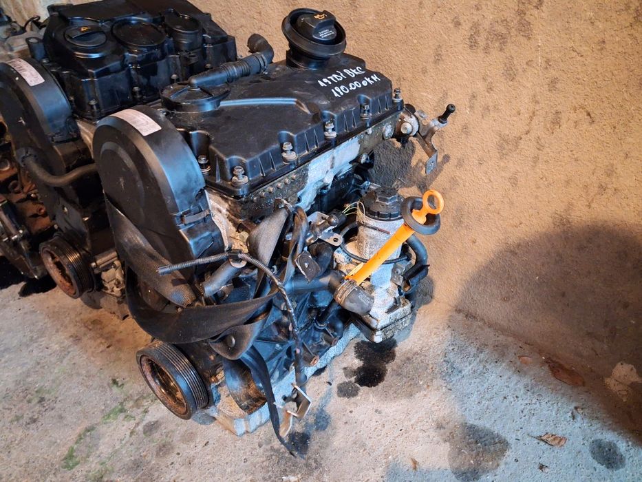 Motor 1.9 tdi BKC Audi a3 8p / vw Golf 5