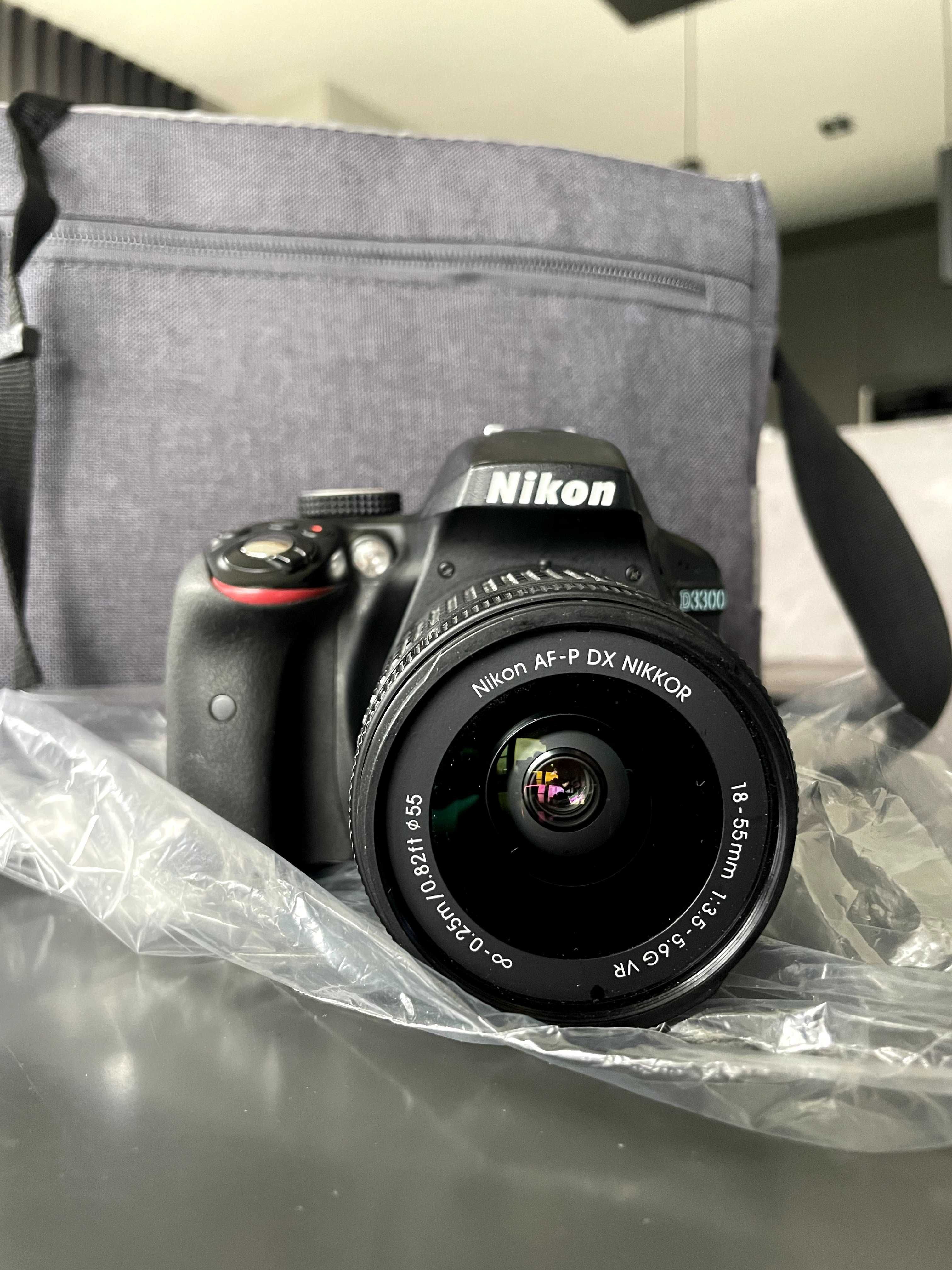 Фотоапарат Nikon D3300 повреден