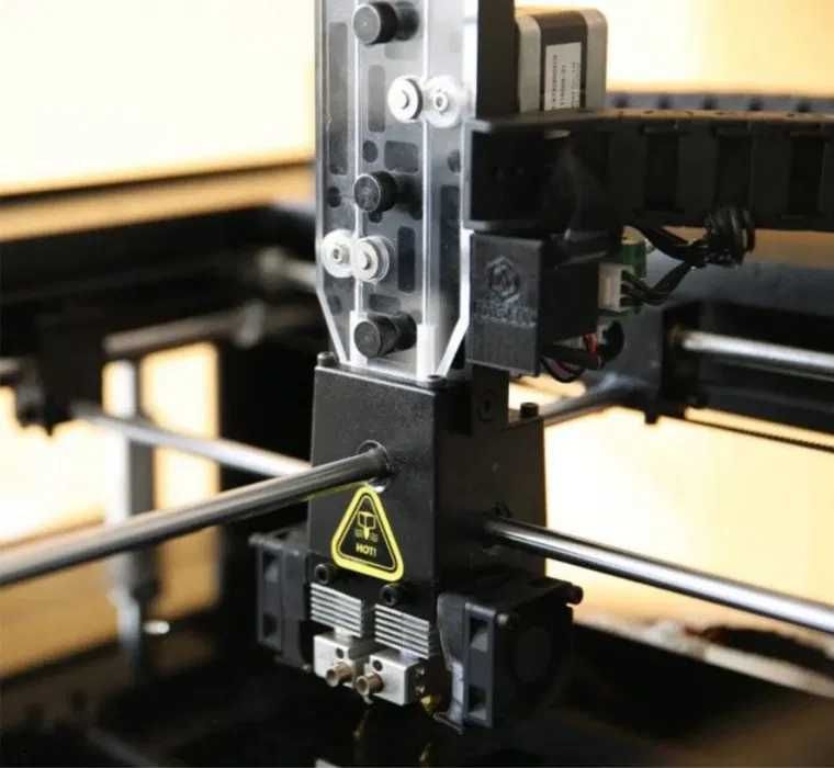 Imprimanta 3D Raise3D N2 Dual Plus